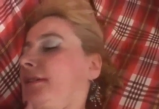 Mommy's hairy pussy gets ruined